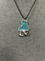 Teal Stained Glass Skate Pendant (Small) - Image 3